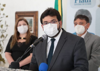 Rafael Fonteles anuncia auxílio de R$ 400 para estudantes carentes no Piauí